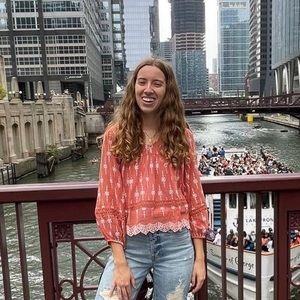 Meet your Posher, Emily